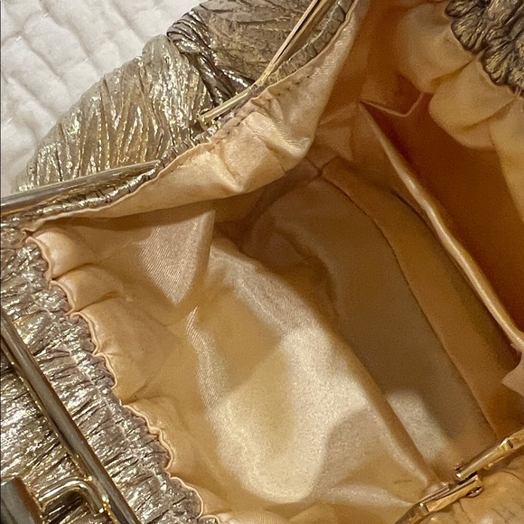 Vintage Gold Textured Evening Clutch - Picture 9 of 13
